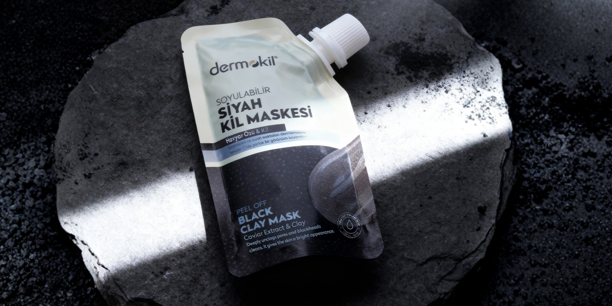 Siyah Maske Nedir? Aktif Karbon ve Kil Maskesinin Faydaları, Dermokil Blog.