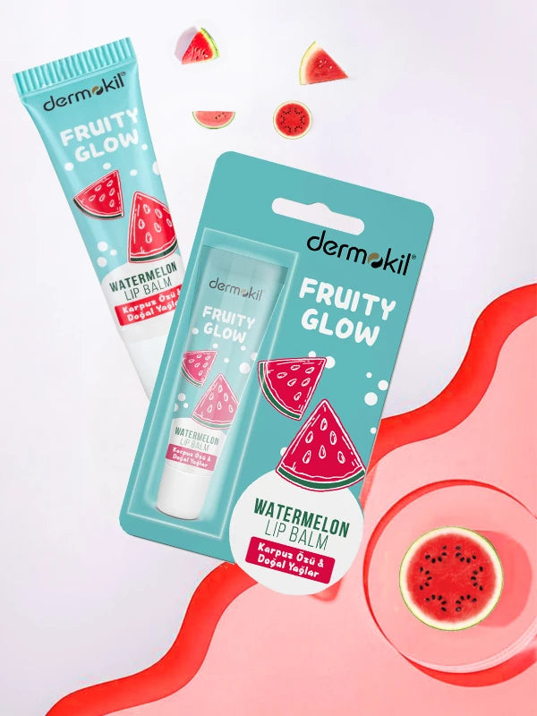 Karpuz özü ve doğal yağlar içeren lip balm ile dudakları nemlendiren, besleyen ve daha yumuşak, canlı bir görünüm kazandırmaya yardımcı bakım ürünü