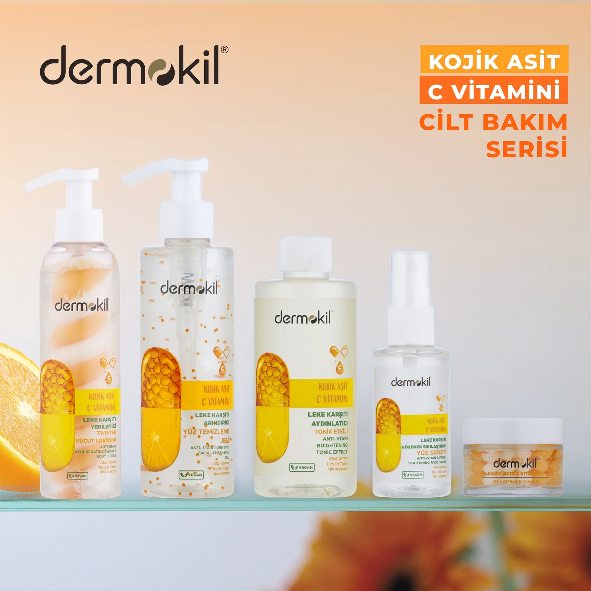 Kojik asit ve C vitamini içeren 3D kapsül krem ile cildi nemlendiren, leke görünümünü azaltmaya yardımcı olan ve daha aydınlık, canlı ve eşit tonlu bir cilt görünümü kazandıran bakım ürünü