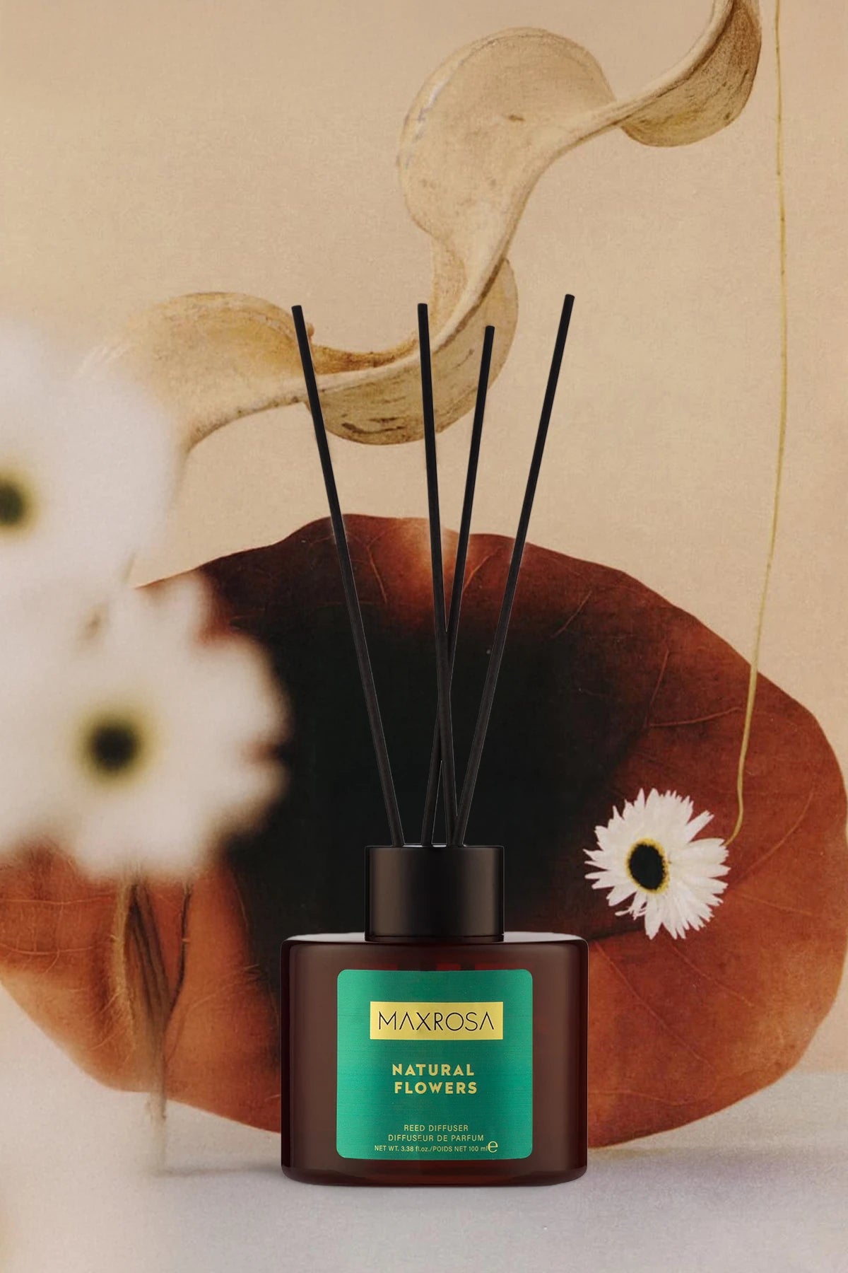 Maxrosa Natural Flower reed diffuser çubuklu oda kokusu ile yaşam alanlarında kalıcı ve hoş bir koku sağlayan, dekoratif tasarımıyla ortama doğal ve ferah bir atmosfer kazandıran oda kokusu